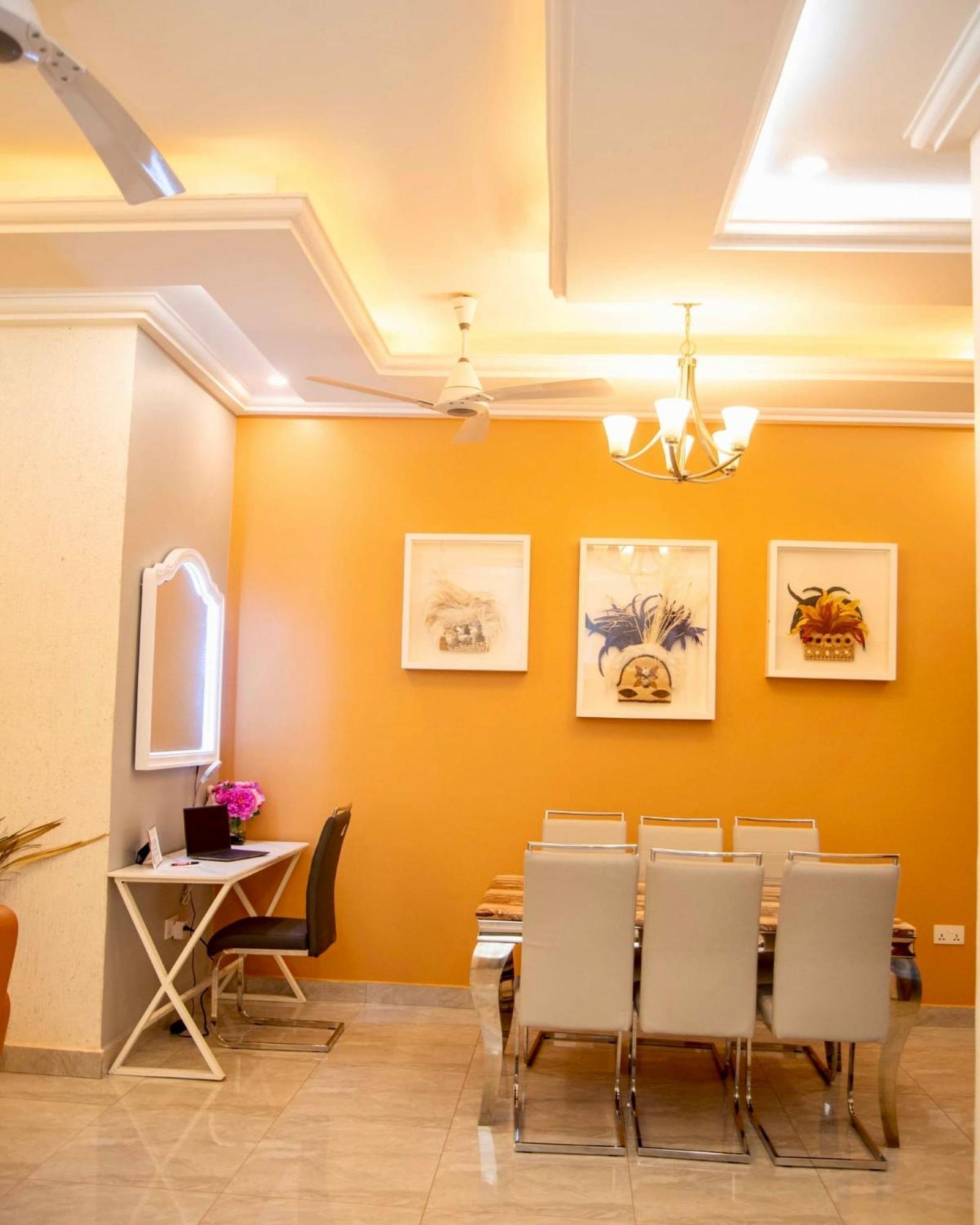 Seyramz Palace - Free Airport Pick Up - High Speed Starlink Wifi - Car Rental Tamale Exterior photo